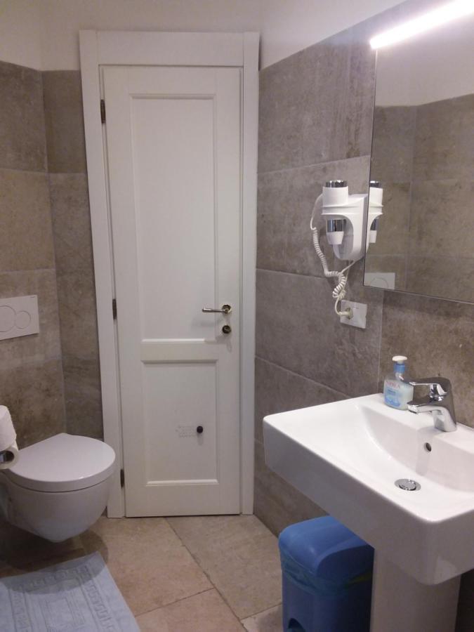 ורנאצה Rina Rooms מראה חיצוני תמונה